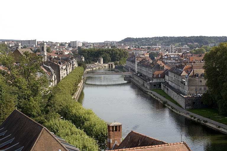 Vue des alentours de la Résidence Canot